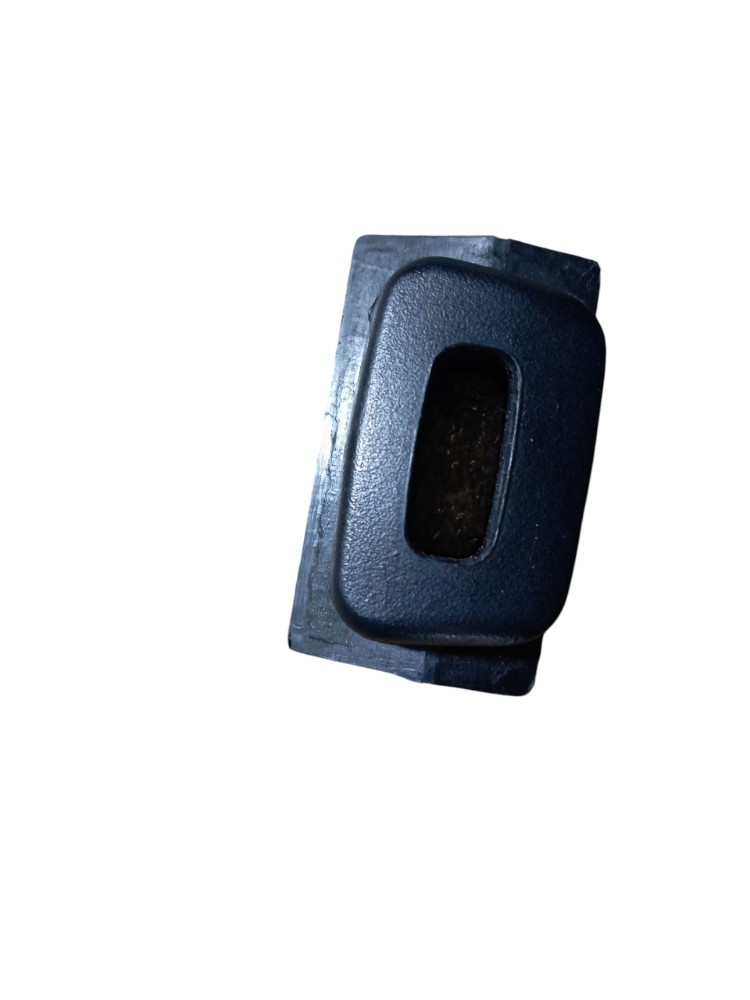 Suporte Pino Trava Porta Dianteira Esquerda Gm Corsa 3