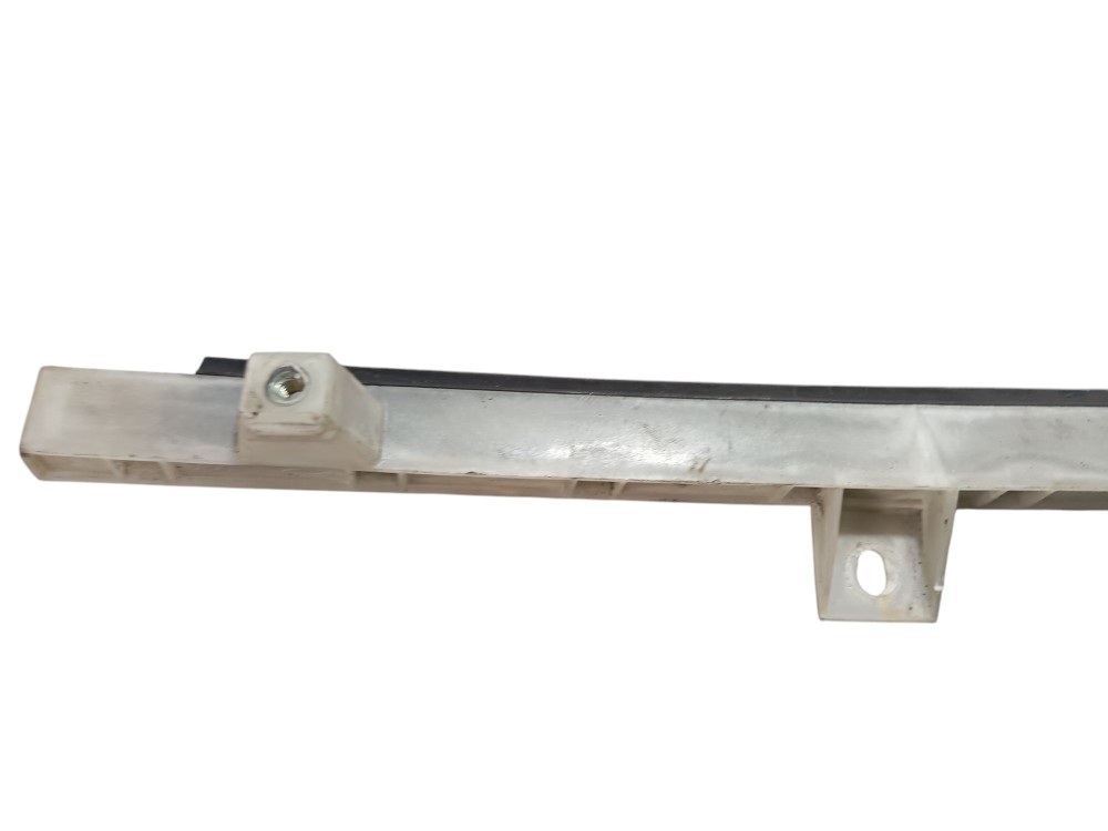 Canaleta Guia Vidro Porta Direita Fiat Uno 2006 Branco 2