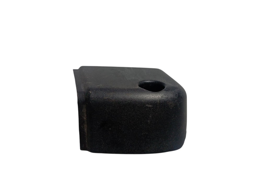 Tampa Moldura Fechadura Porta-malas Gm Onix Prisma 2014 7