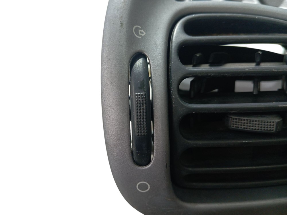 Difusor Saída Ar Direito Citroen Xsara Picasso 2001 4