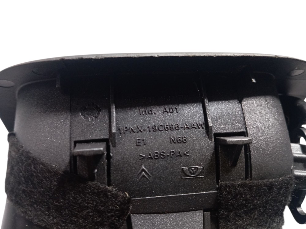 Difusor ar esquerdo picasso saida citroen xsara 2001 a 2012 7