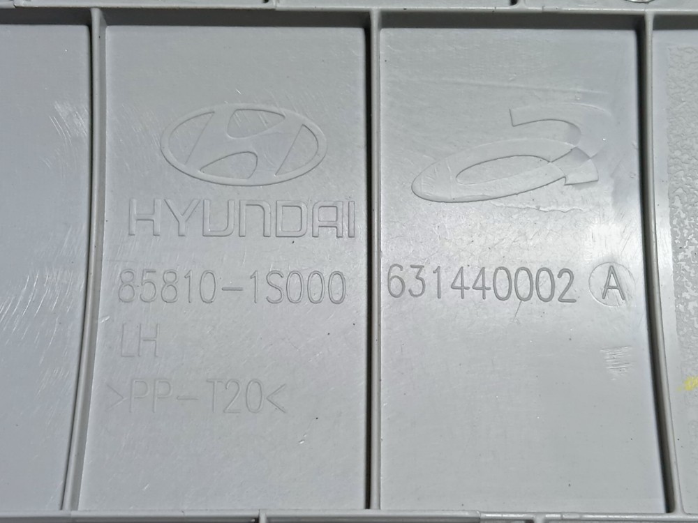Acabamento moldura parabrisa coluna hyundai hb20 2015 a 2015 7