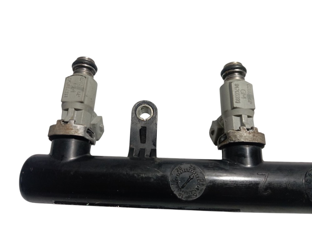 Flauta Bico Injetor Gm Corsa Meriva Onix Prisma 7