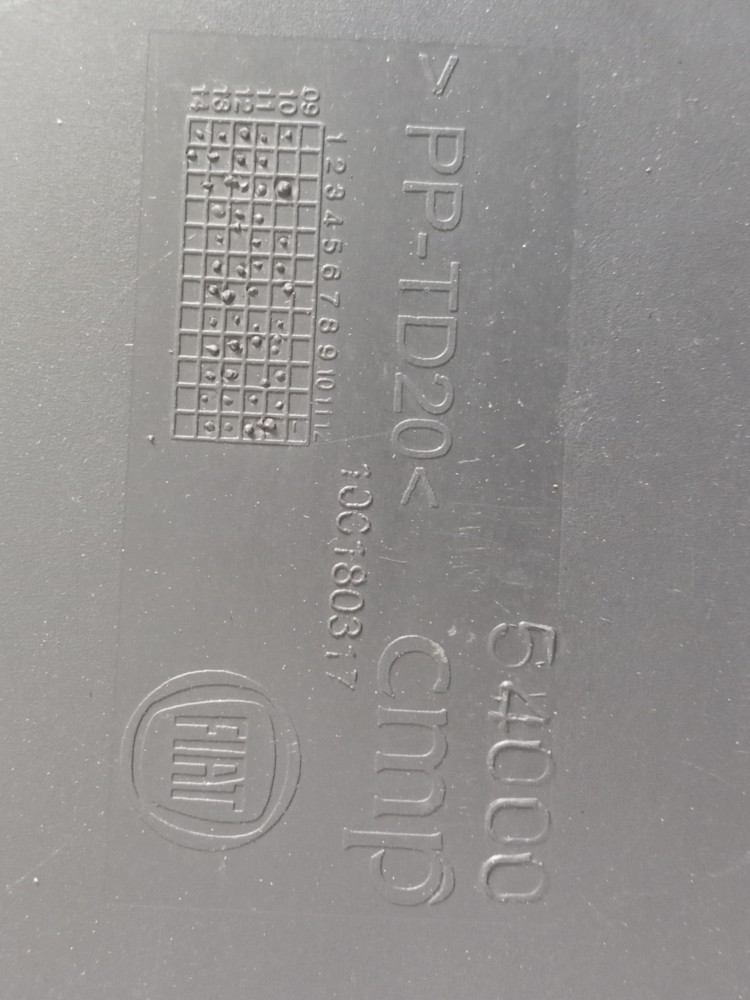 Tampão Bagagito Porta Mala Fiat Uno Vivace 2014 Preto 5