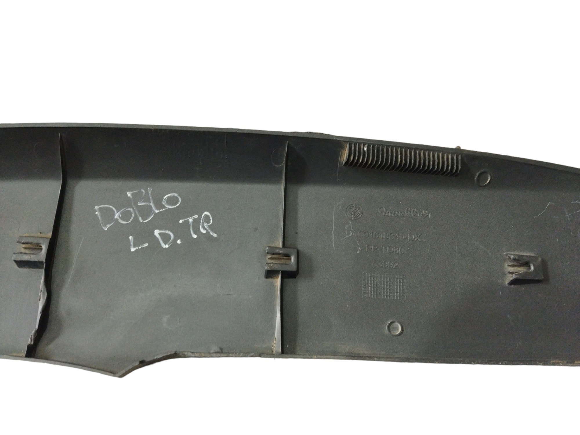 Moldura Externa Porta Traseira Direita Fiat Doblo 4