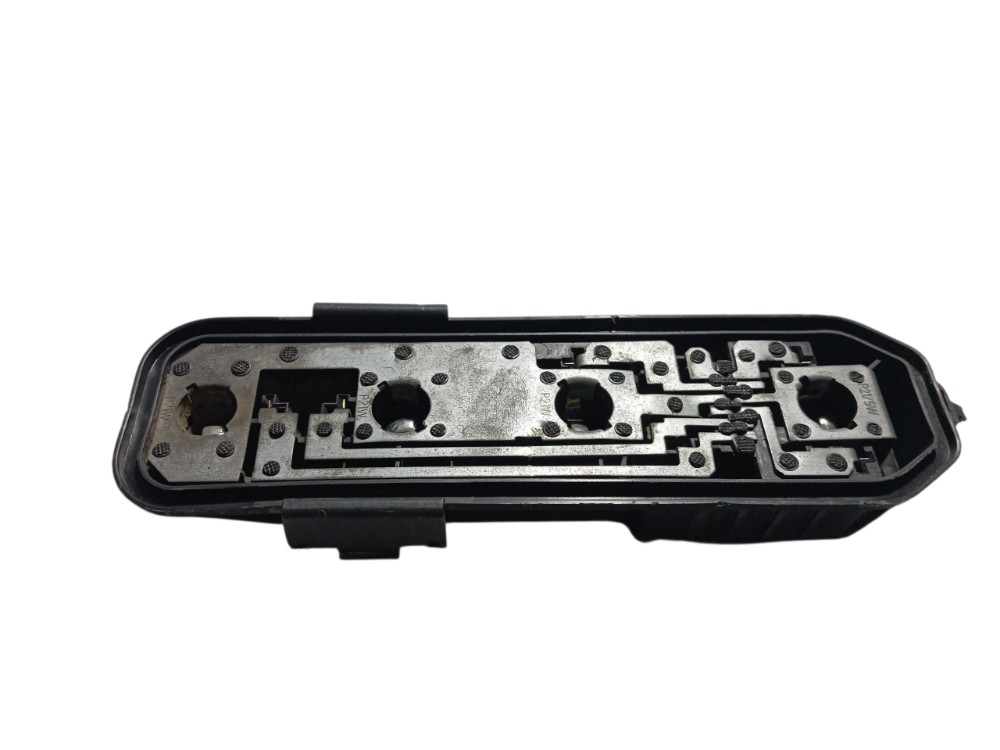 Soquete Lanterna Traseira Esquerda Renault Clio 2001 – Preto 2