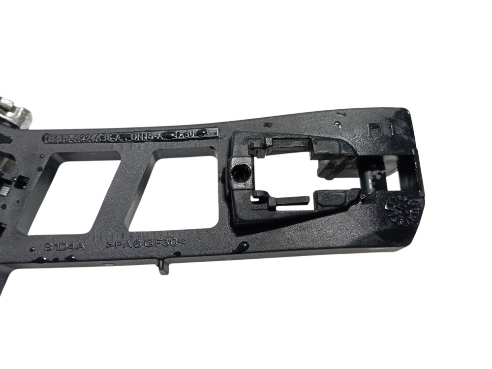 Suporte Maçaneta Porta Dianteira Direita Ford New Fiesta 14 Preto Dianteira 4