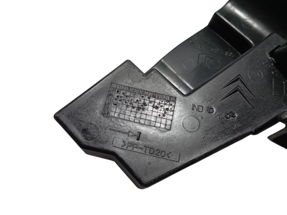 Acabamo Capa Dianteira Direita Citroen Xsara Picasso Preto 7