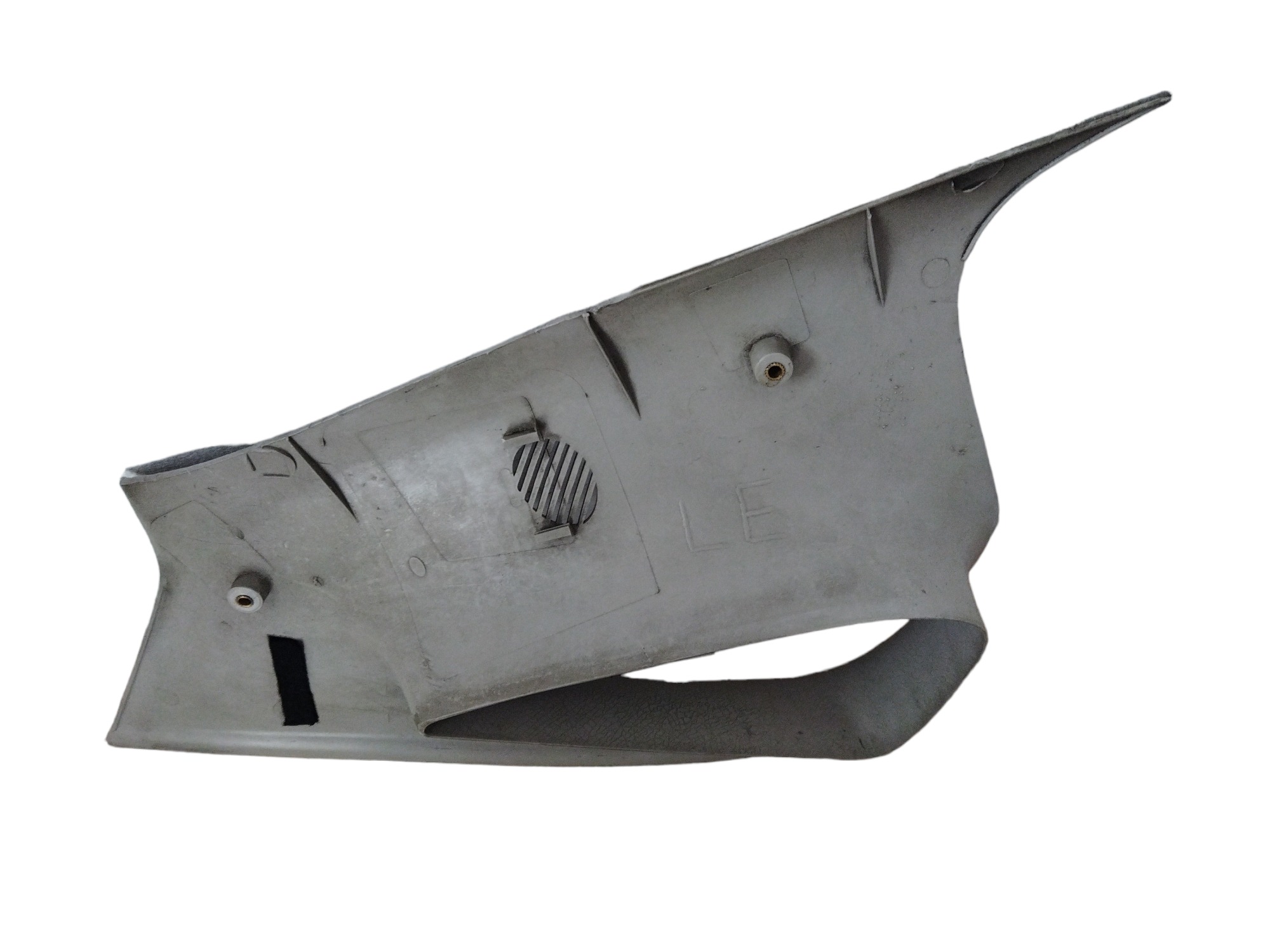 Moldura Coluna Traseira Esquerda Gm Corsa Classic 5