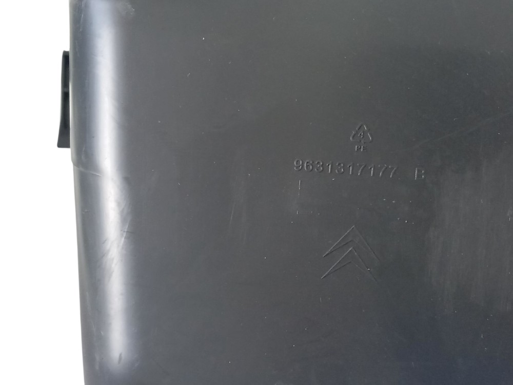 Porta Caixa Picasso Tampa Citroen Xsara 2001 A 2012 Preto 6