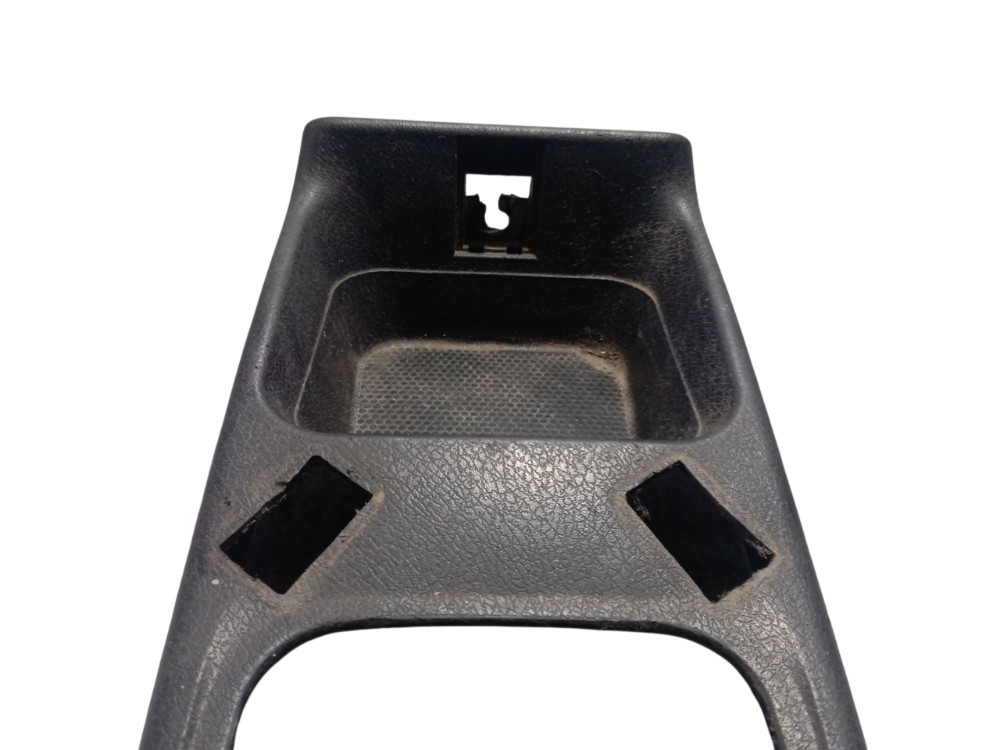 Console Central Moldura Dianteiro Gm Celta Corsa 2001 A 2012 2