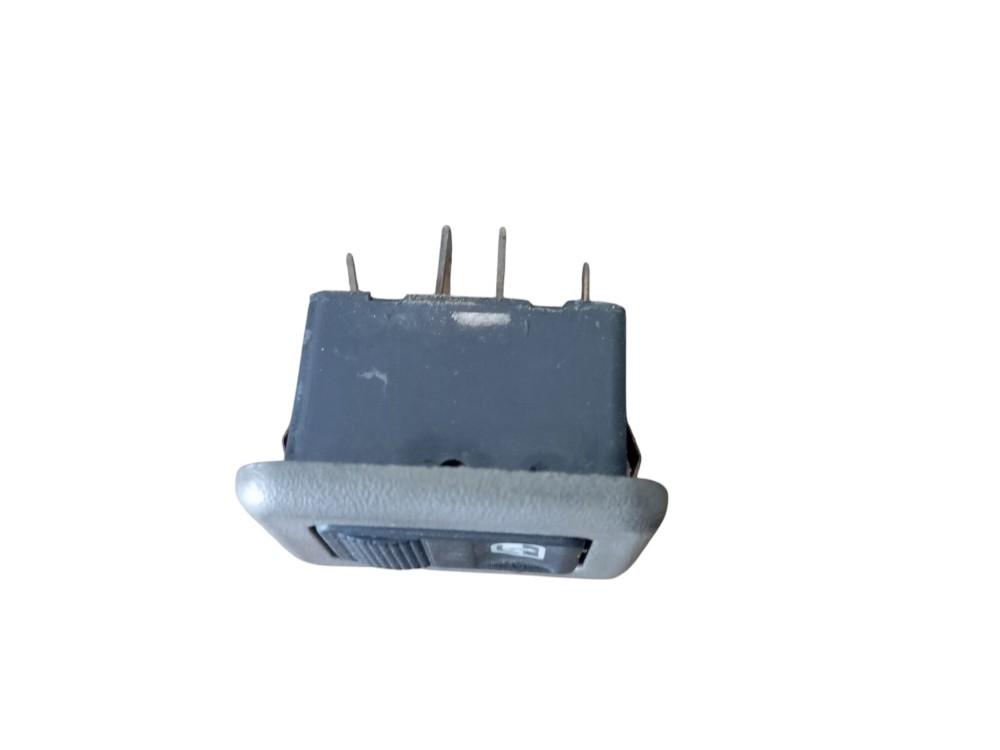 Botão Vidro Elétrico Dianteiro Direito Vw Santana 2