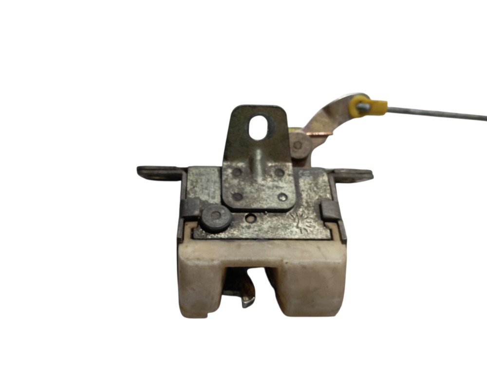 Fechadura Tampa Traseiro Porta Malas Wi Gm Corsa 1994 A 2002 1