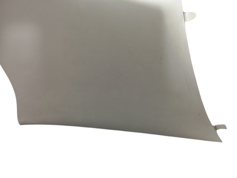 Moldura Coluna Traseira Esquerda Gm Corsa 3