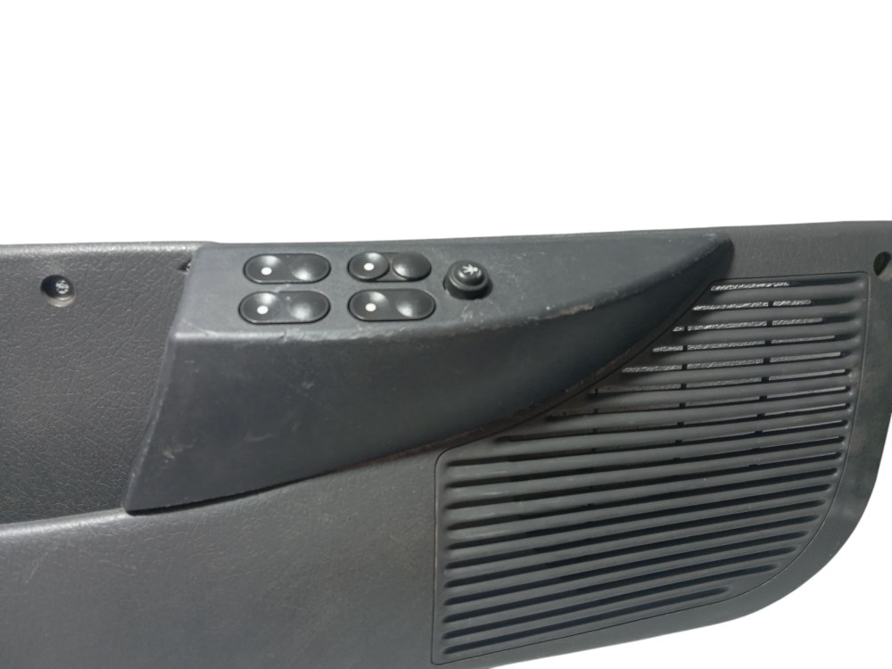 Porta Objeto Dianteiro Esquerdo Gm Corsa Classic C/detalhes Dianteira Esquerda Preto 4