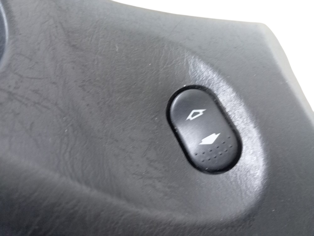Moldura Acabamento Maçaneta Interna Direita Ford Focus 2005 5