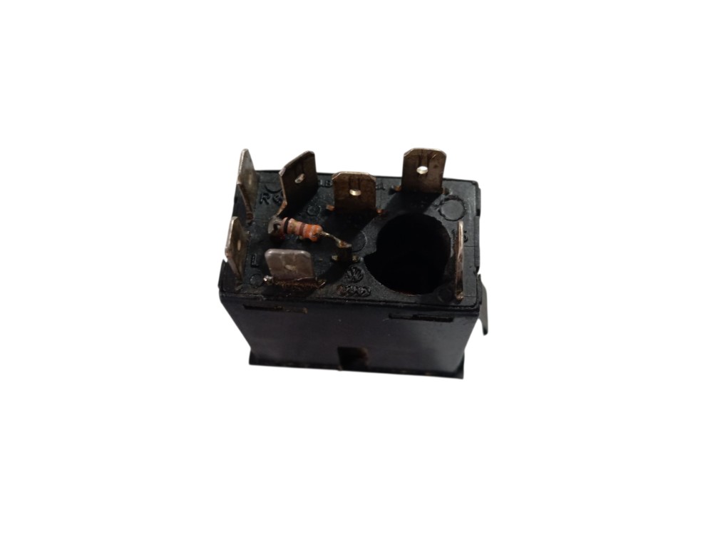 Botão Pisca Alerta Interruptor Cl Vw Gol Voyage 1984 A 1994 Preto 3