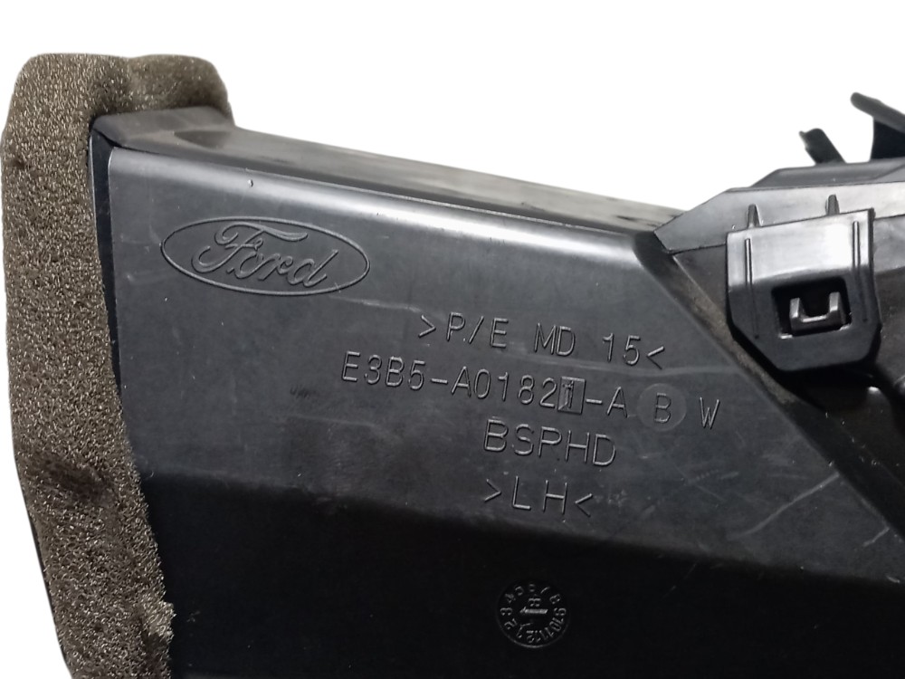 Difusor Ar Esquerdo Central Le Ford Ka 2015 A 2020 7