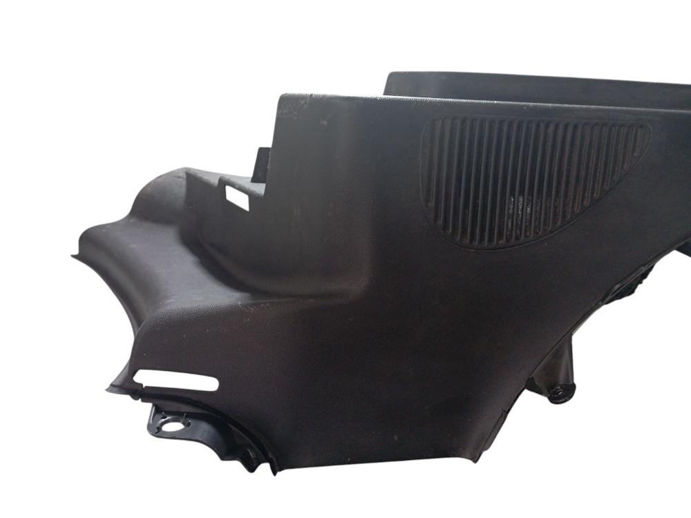 Suporte Bagagito Esquerdo Tampão Traseiro Gm Corsa 2003/ Preto 4