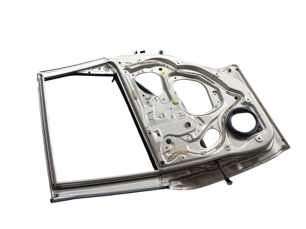 Porta Traseira Direita Honda Fit 2004 Com Detalhes Traseira Direita Prata 4