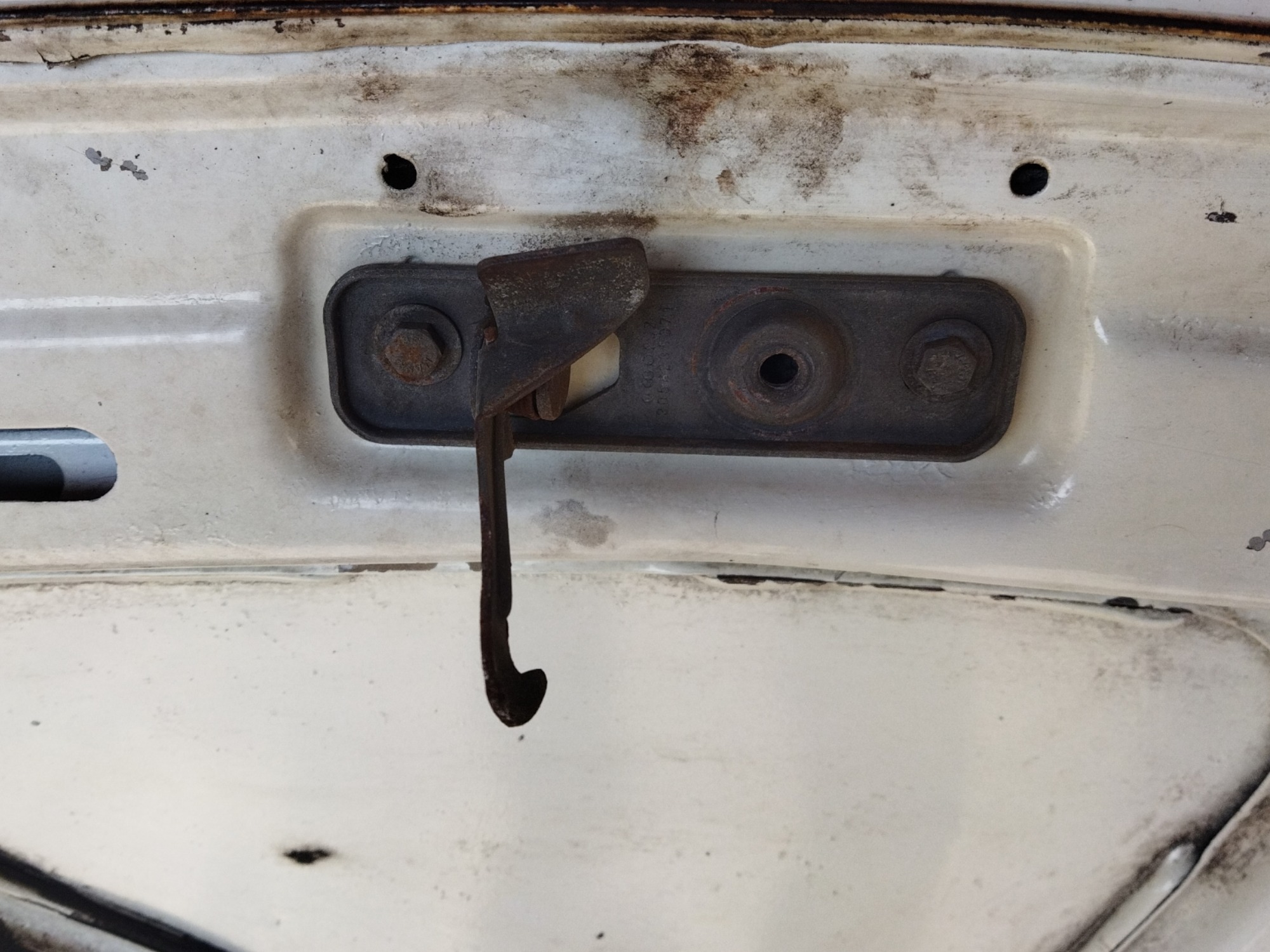 Capô Dianteiro Vw Saveiro Gol 87/90 C/detalhes 7