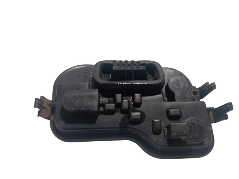 Soquete Circuito Lanterna Esquerdo Traseiro Ford 2003 A 2007 – Preto 5