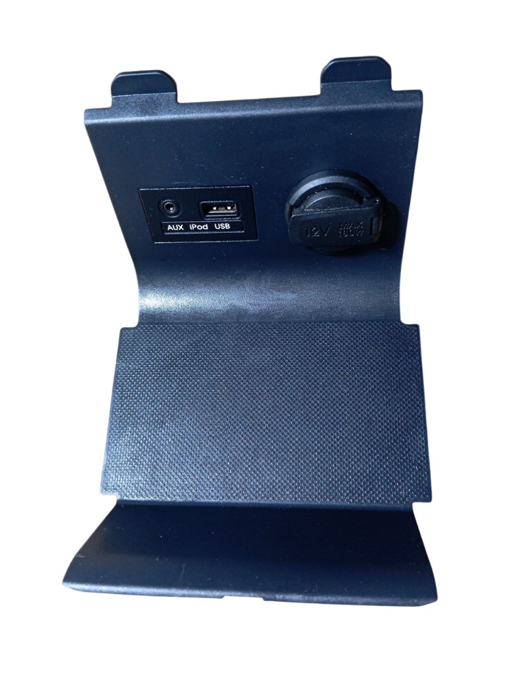 Acabamento central porta usb tomada hyundai hb20 2014 a 2019