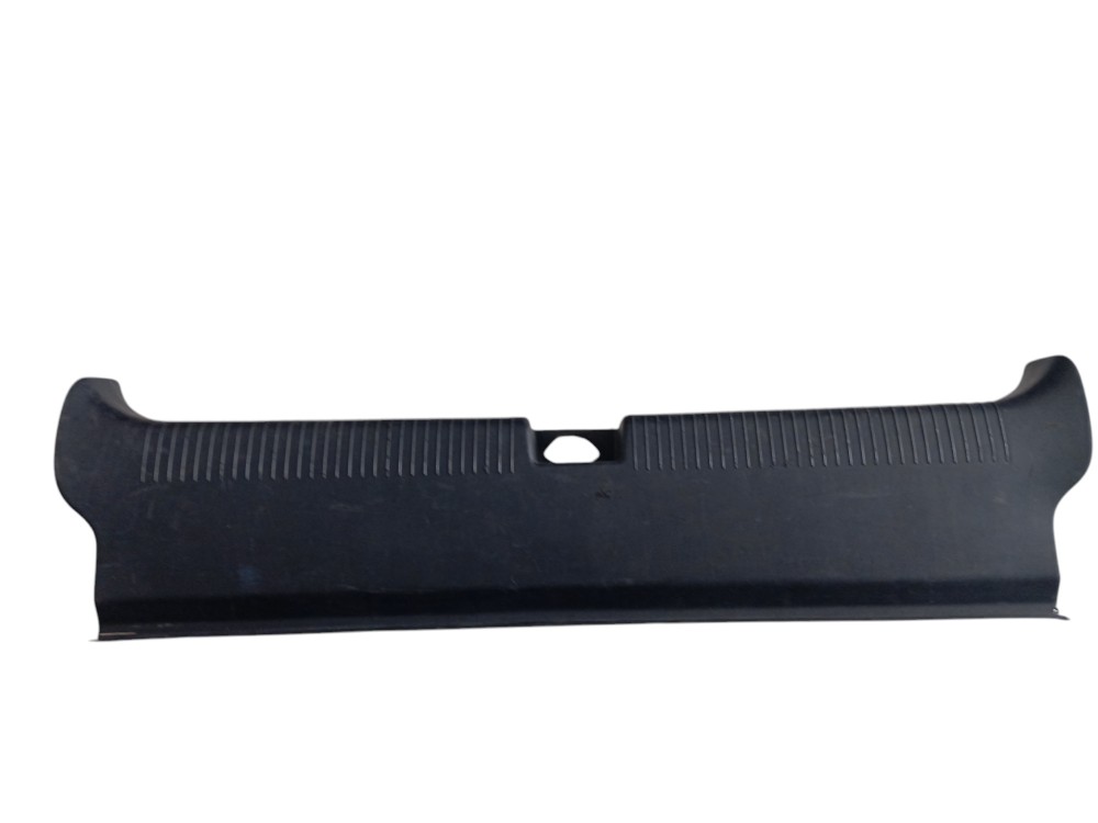Soleira Acabamento Porta Mala Gm Astra Hatch 1999/2000 Preto 2
