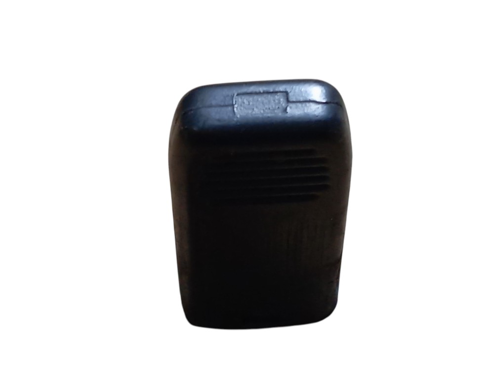 Pino Porta Dianteira Gm Corsa 4