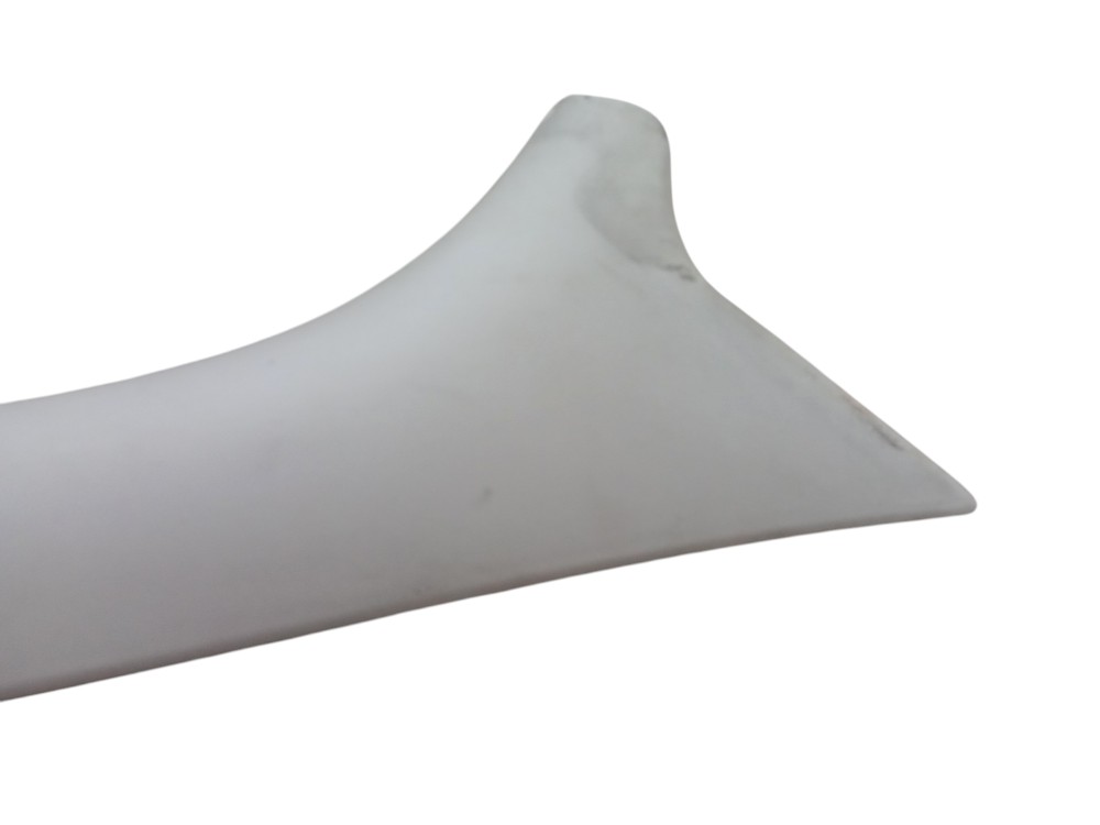 Moldura Coluna Direita Parabrisa Gm Corsa Wind Classic 2