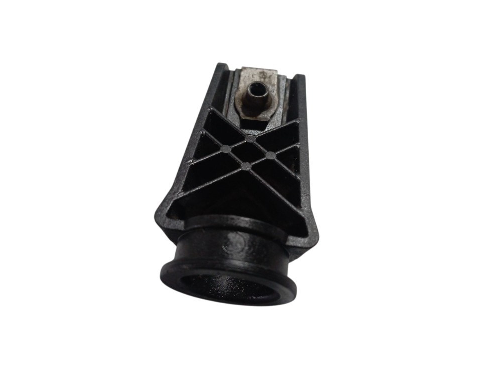 Suporte Superior Radiador 1.4 0 Gm Agile Montana 2014 A 2019 Preto 6