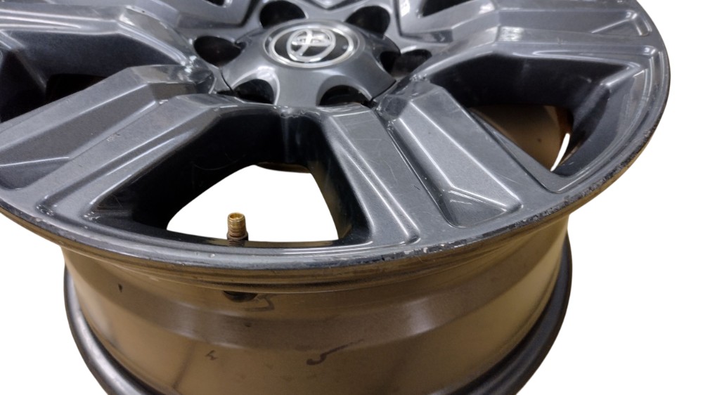 Roda Aro 17 Hilux 2022 6