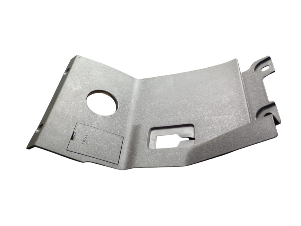 Acabamento Interno L.e Coluna Fh 460-540 2016 A 2021 4