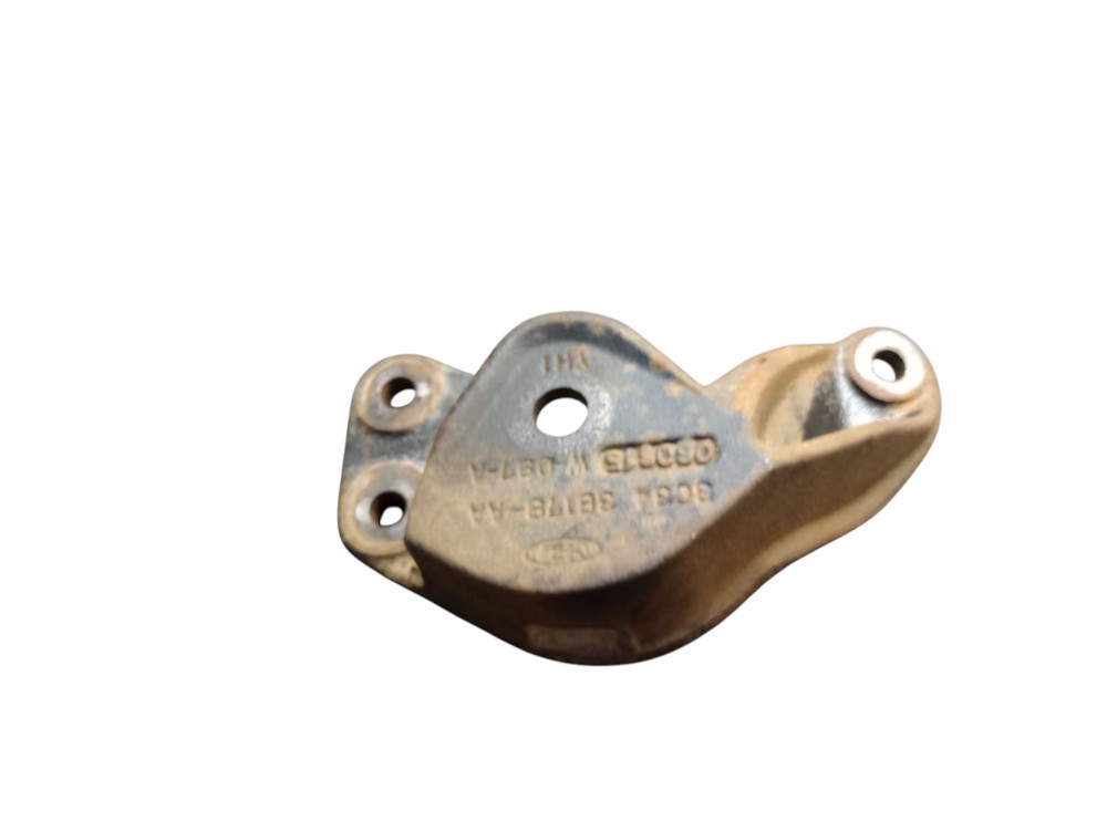 Suporte pivô eixo suspensão d.d Ford f250  2007