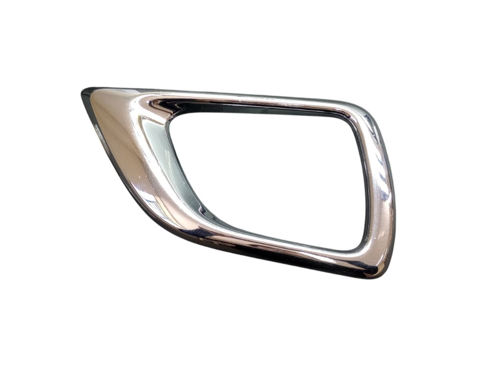 Acabamento Farol Auxiliar L.e Frontier 2017 Com Detalhe