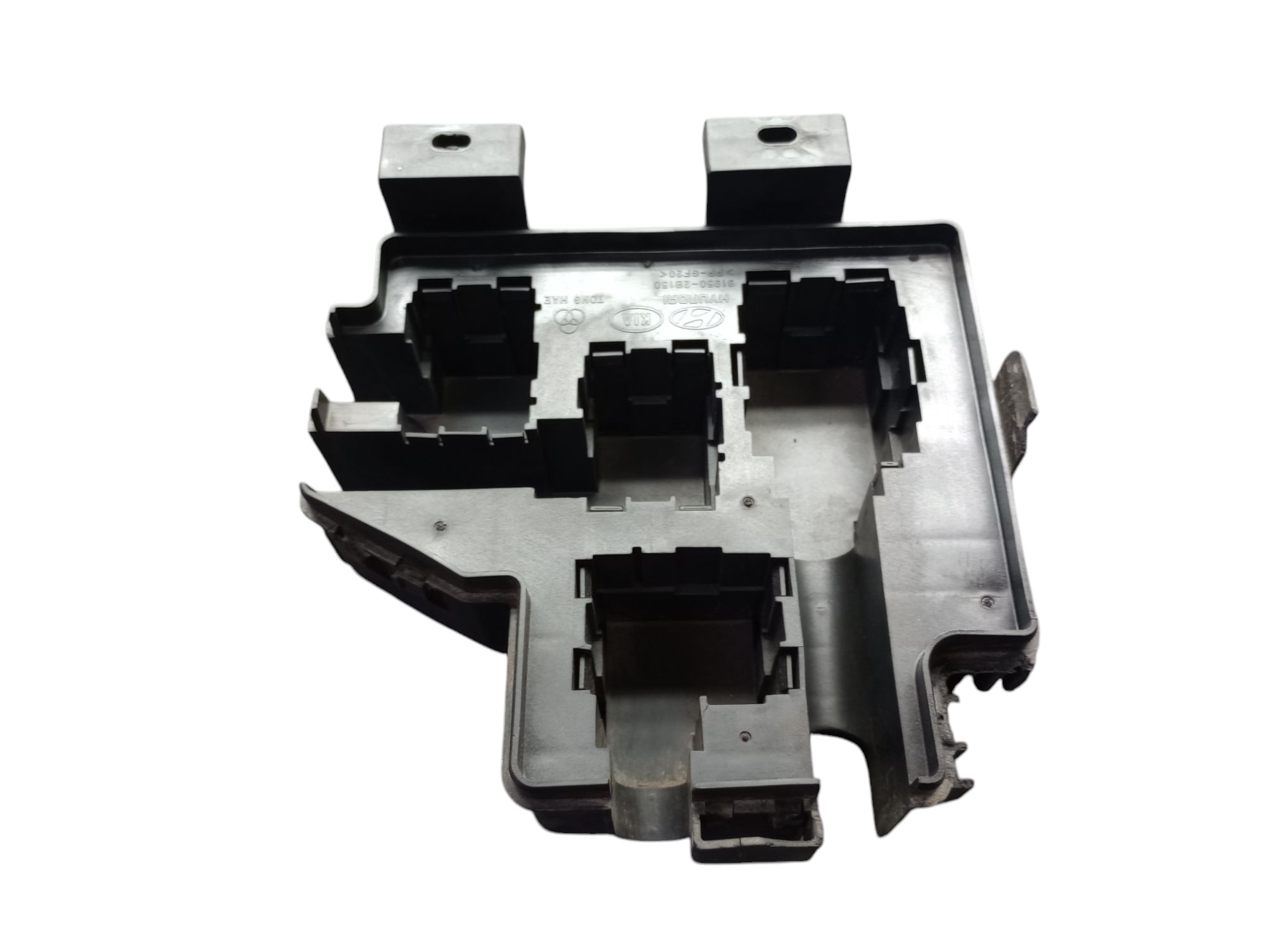 Suporte Inferior Caixa De Fusível Santa Fé 3.5 V6 2013 5