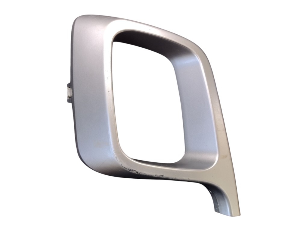 Acabamento L.D farol de milha Jeep Compass 2020 3