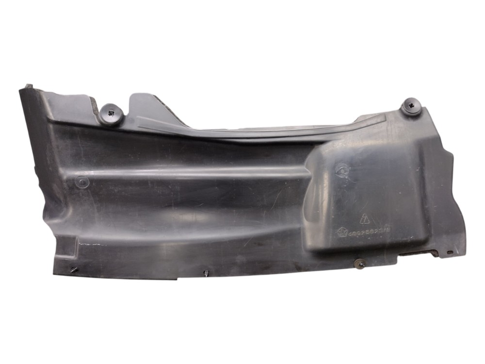 Acabamento cofre motor Freemont 2013