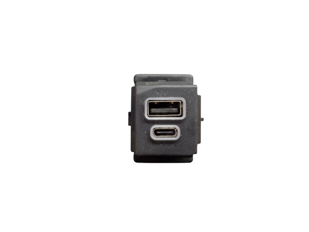 Tomada Entrada Usb Jeep Renegade 2024