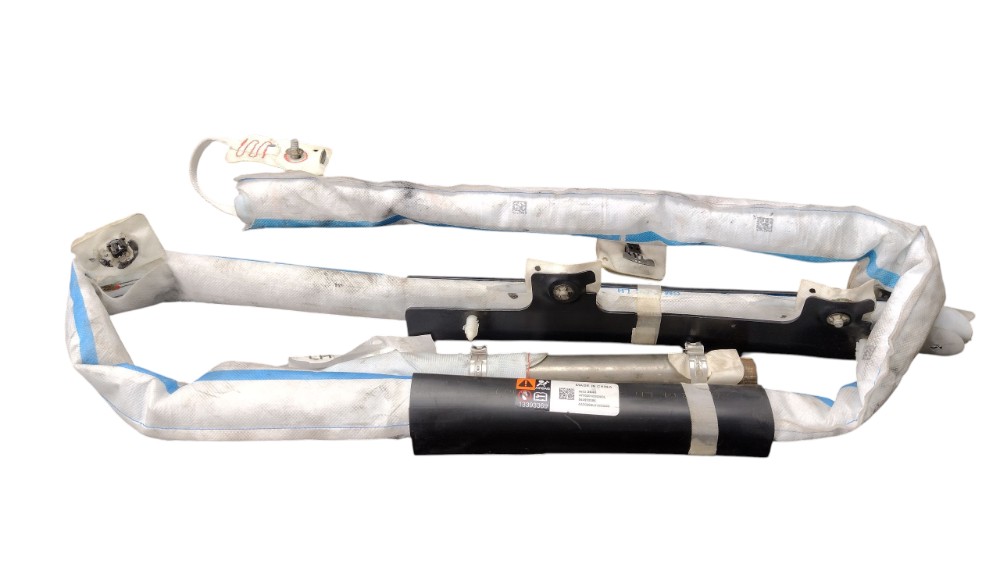 Cortina teto L.E Tracker 2020 1
