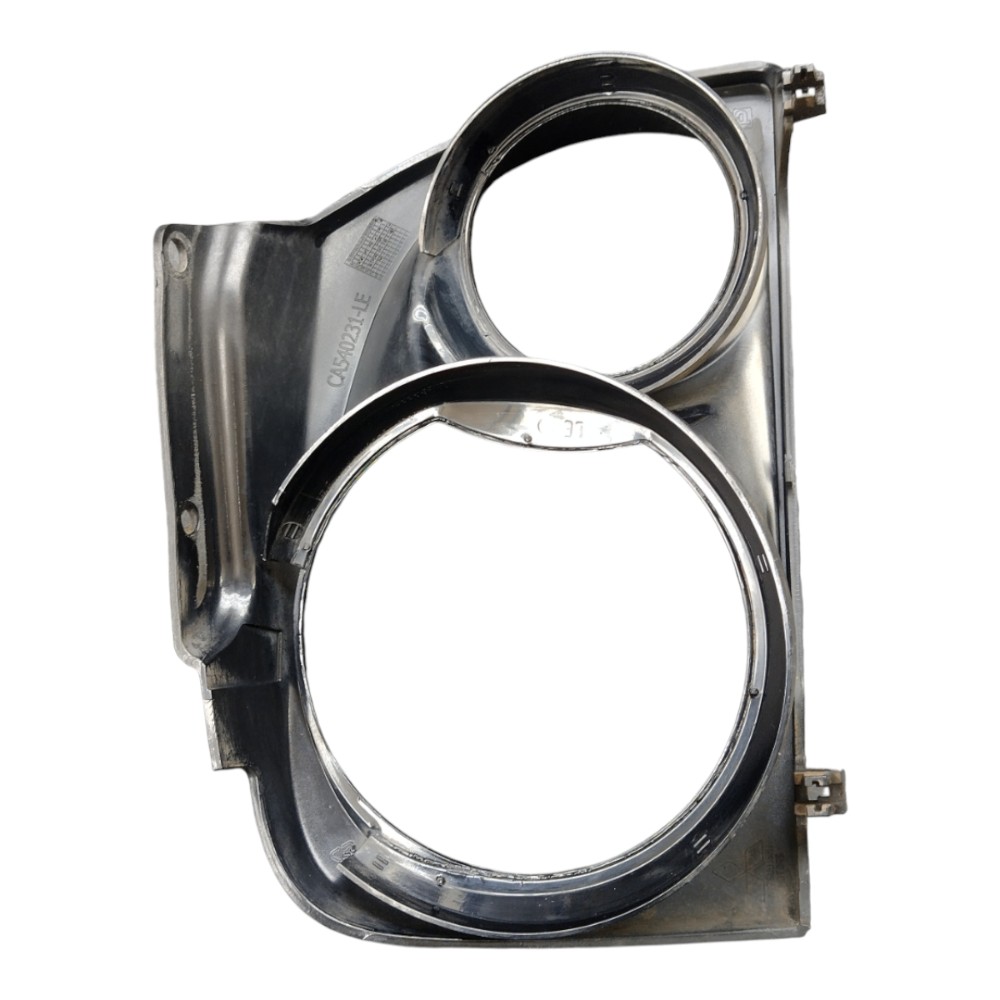 Moldura Farol L.e Pajero Sport 2010 5