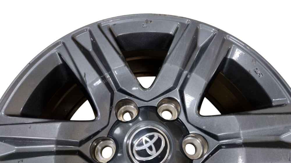 Roda Aro 17 Hilux 2022 8
