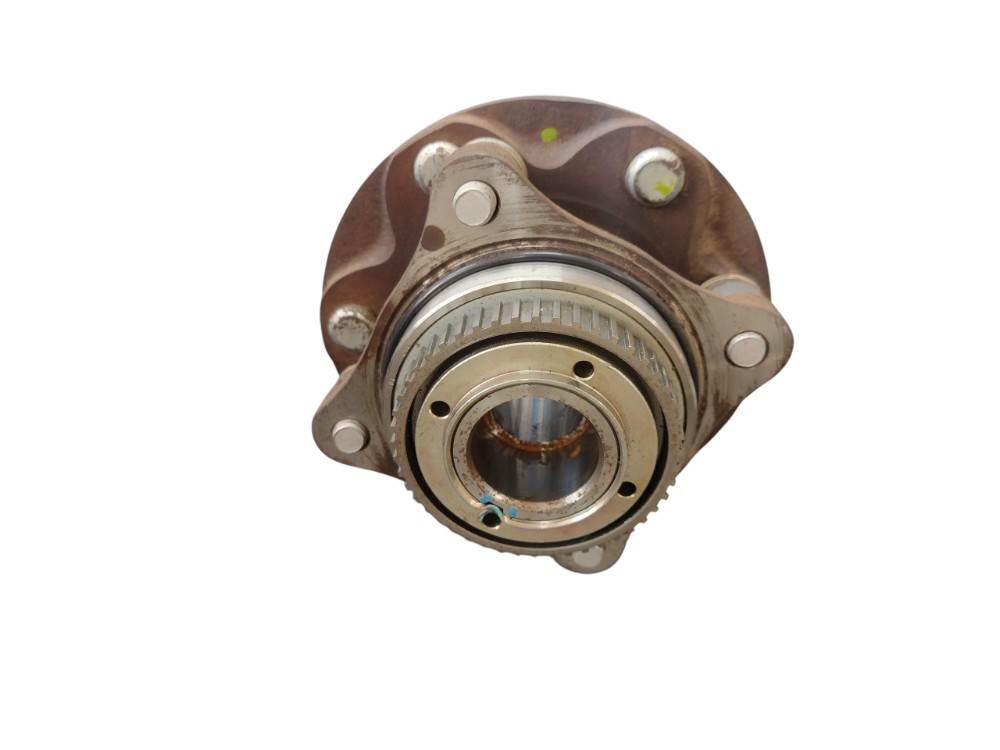 Cubo roda dianteira Hilux 2.8 2020 3