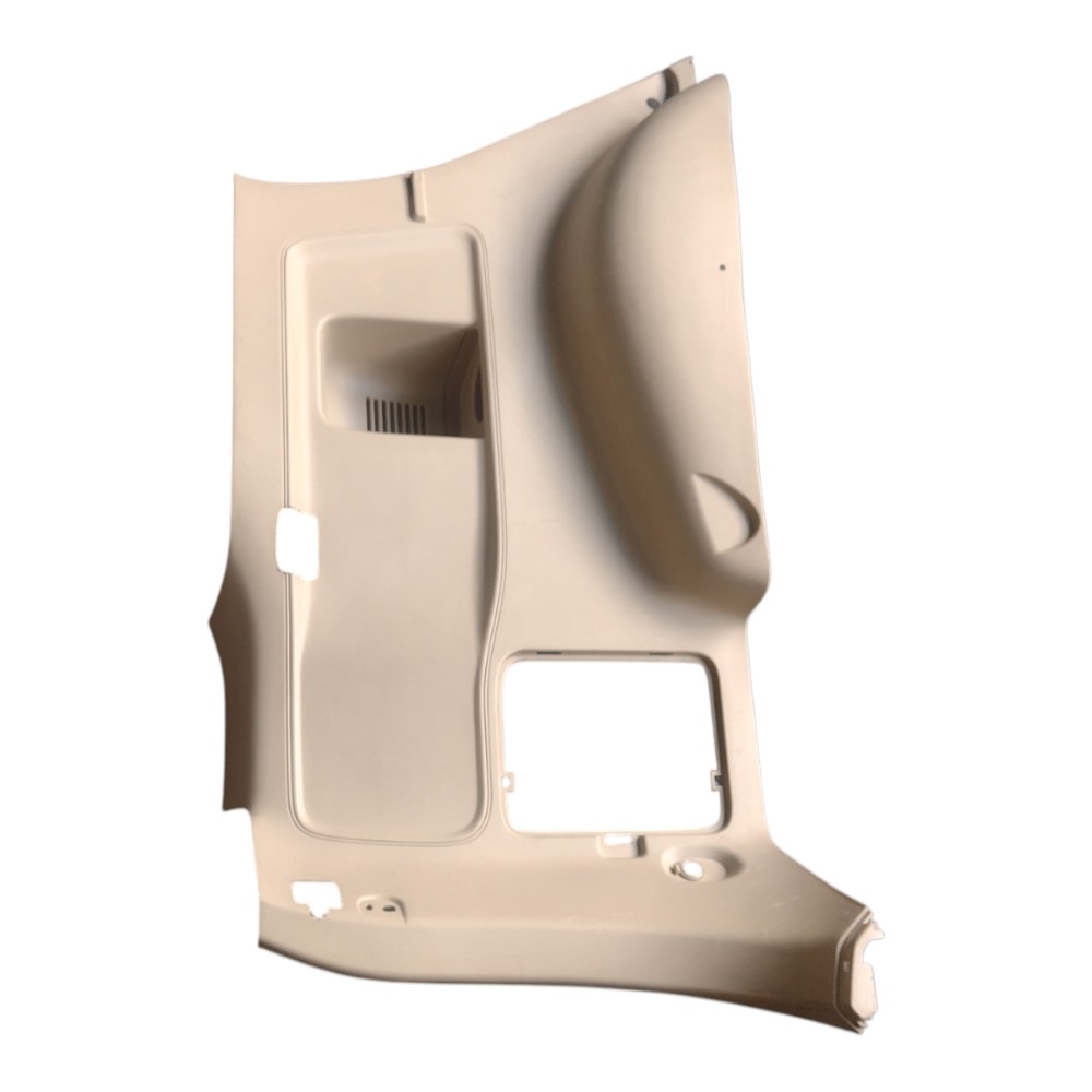 Acabamento interno porta malas LE Hilux SW4 2009 com detalhe 2