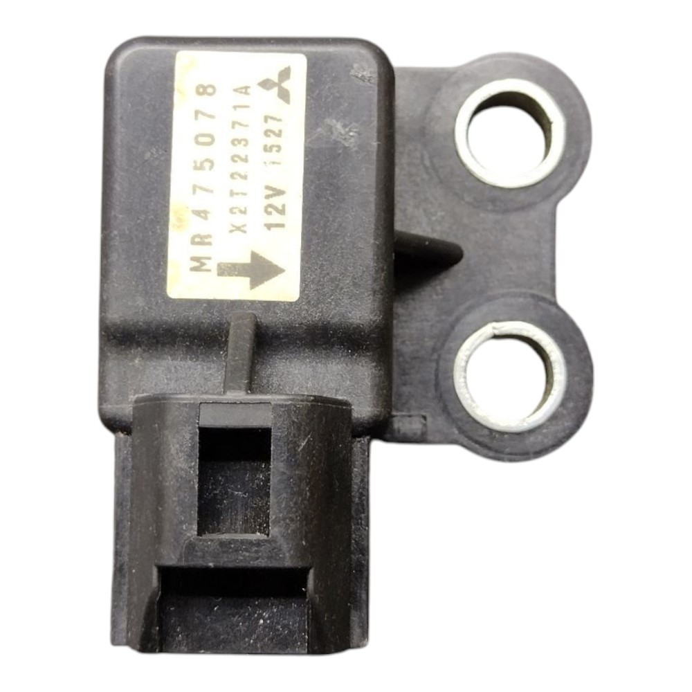Sensor impacto Pajero TR4 2010 4