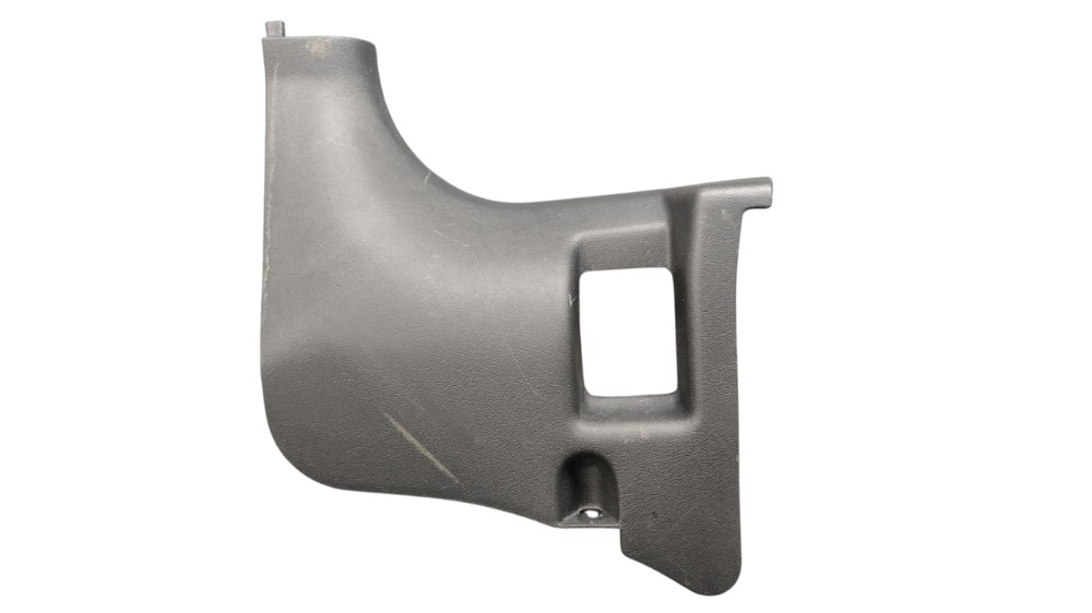 Acabamento inferior coluna L.E Pajero TR4 2011