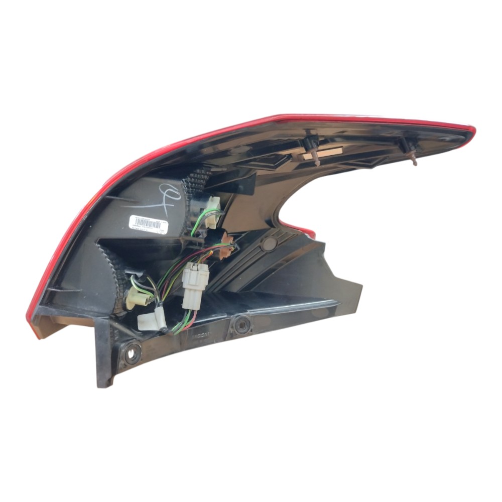 Farol T.d Nissan Kicks 2021 Com Detalhe Direito/passageiro Direito/passageiro 8