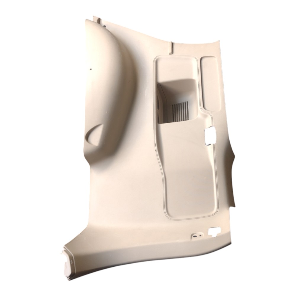 Acabamento interno porta malas LD Hilux SW4 2009 com detalhe 4