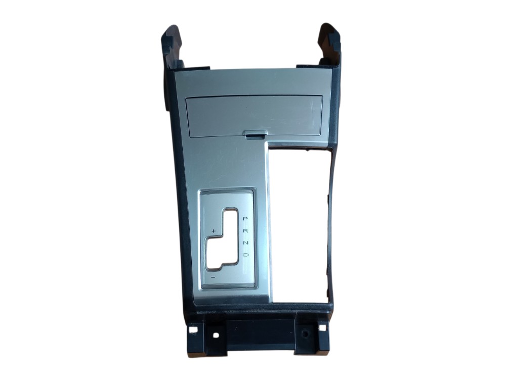 Acaba Console Central Pajero Dakar 2013