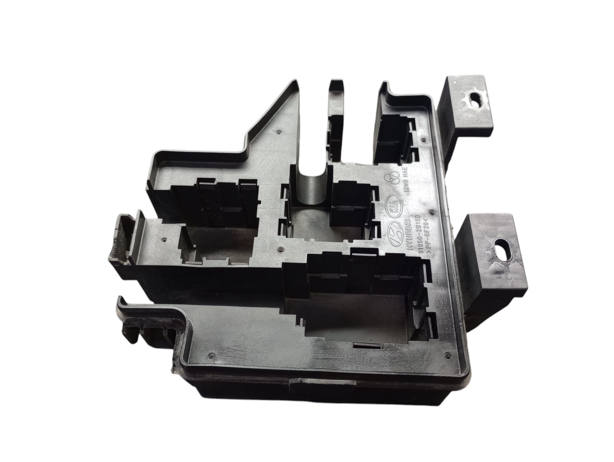 Suporte Inferior Caixa De Fusível Santa Fé 3.5 V6 2013 4